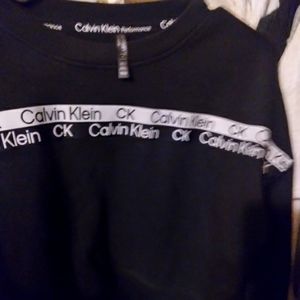 Calvin Klein Women's Long Sleeve Black Crop Top Style Sweat Shirt Size M